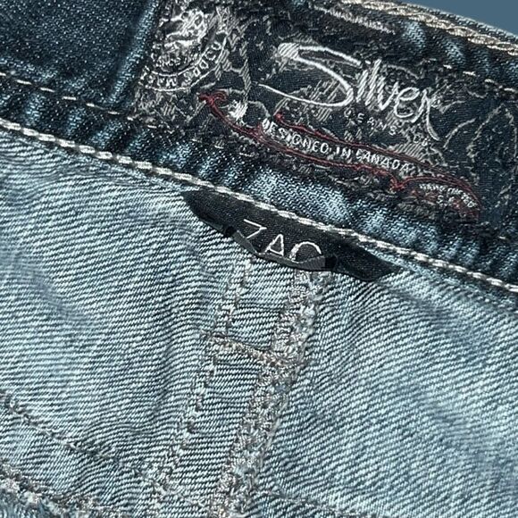 BKE ZAC Straight Leg LightWash Distrssed Jeans Size 30x29 - Picture 2 of 8